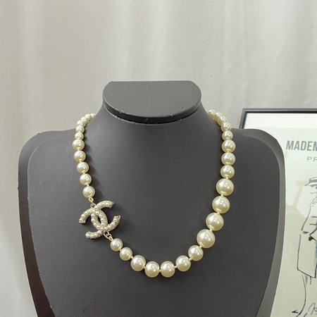 Chanel Glass Pearls CC Necklace Gold/Pearly White