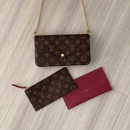 shoulder bag pochette