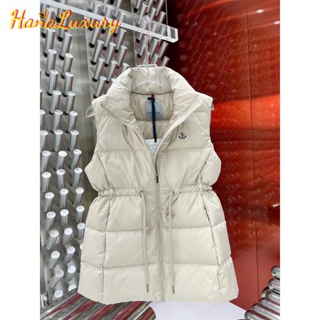 Moncler Gerardmer Down Vest In White