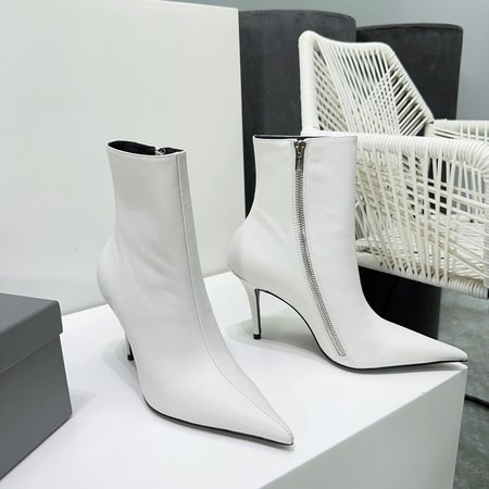 Balenciaga Autumn And Winter Pointed Toe Zipper Boots