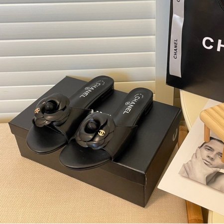 Chanel Slippers Camellia Black 35-40