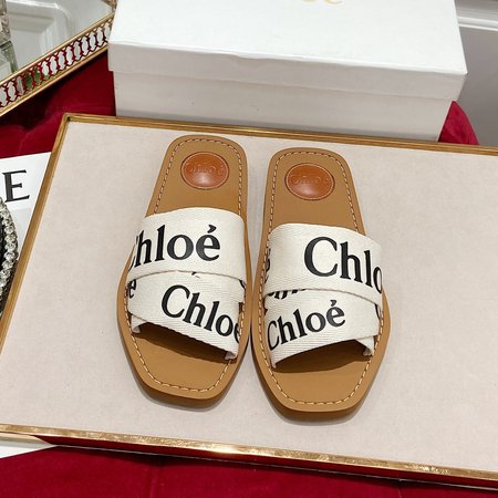 Chloe Woody Flat Mule 35-40